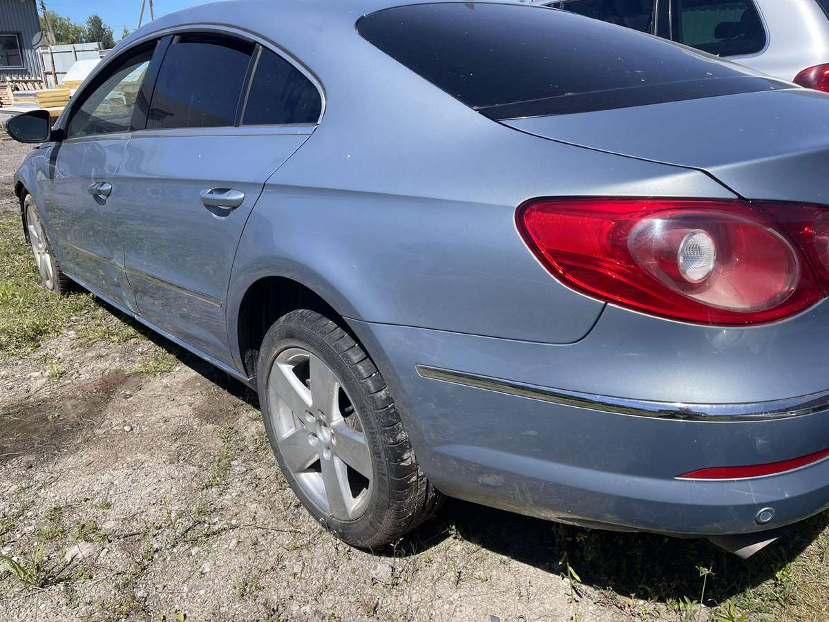 Volkswagen Passat CC dalimis