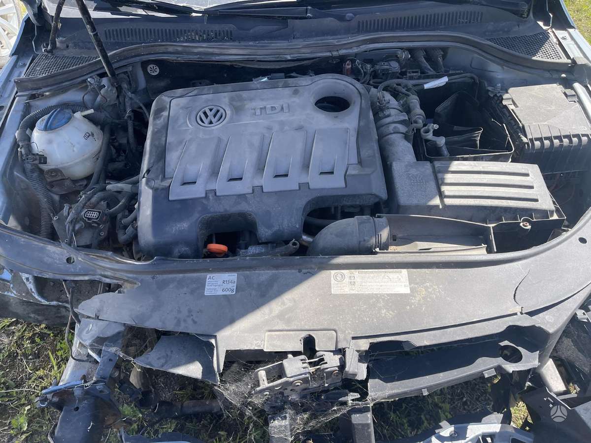 Volkswagen Passat CC for parts