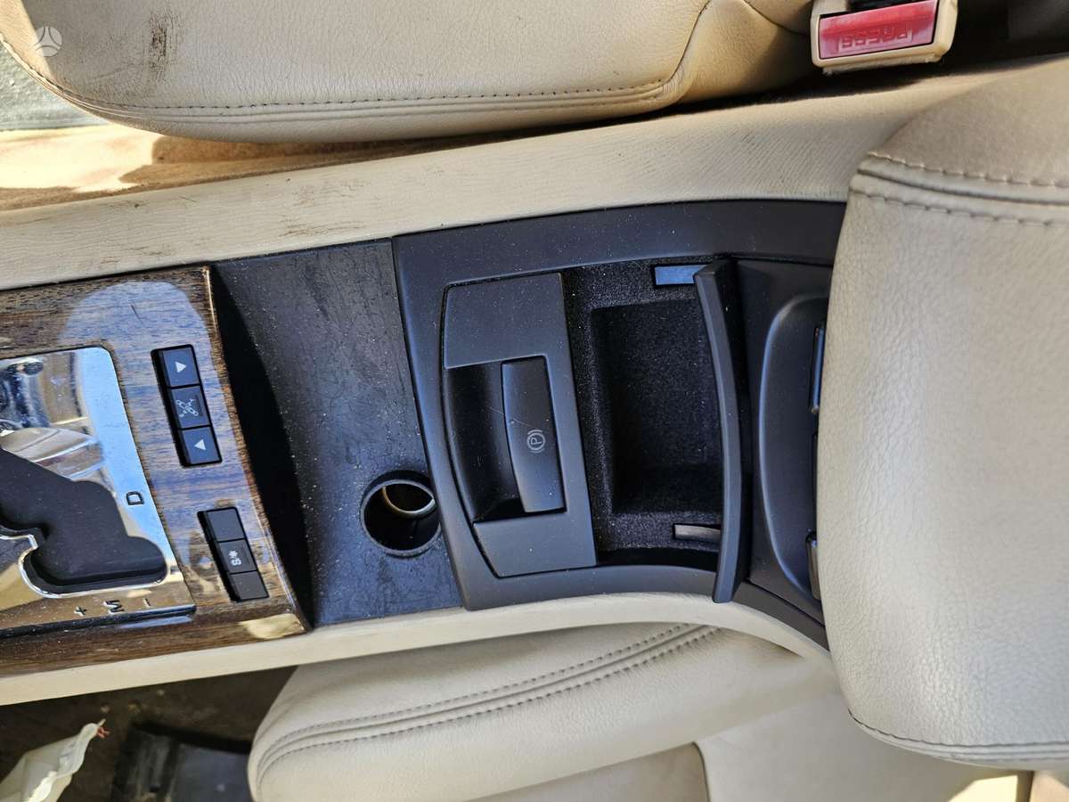 Citroen C6, UHZ, dalimis