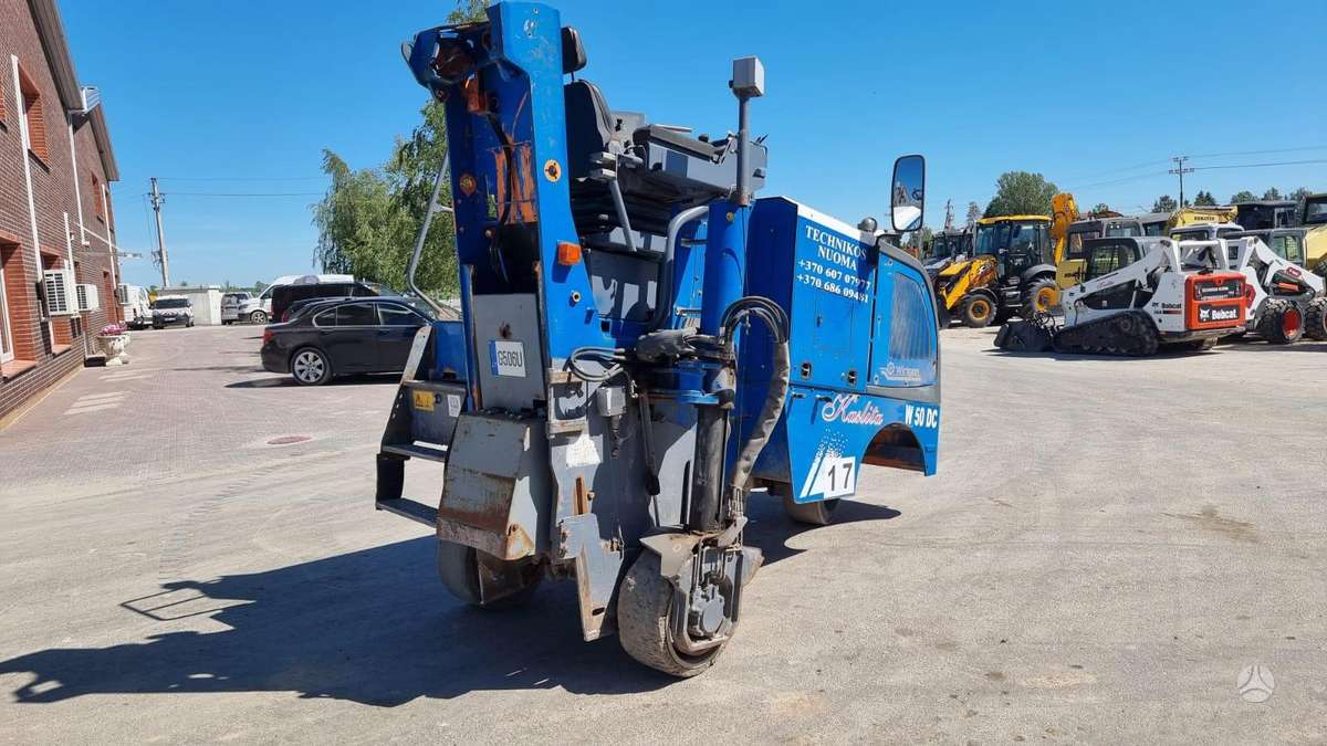 Wirtgen W50 DC, paving machinery