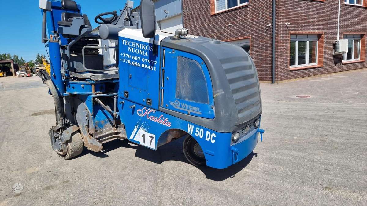 Wirtgen W50 DC, paving machinery