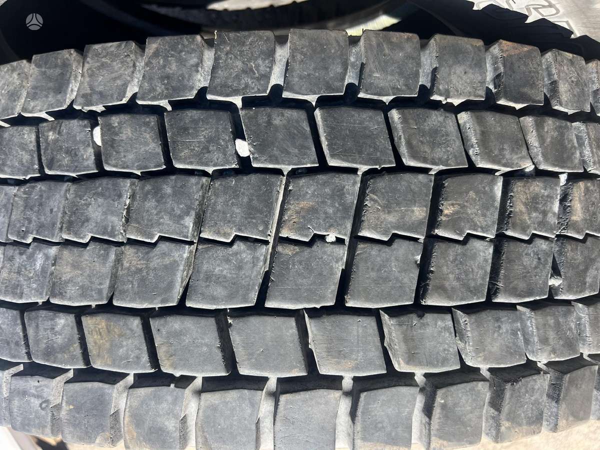 Bridgestone, universalios 305/70 R22,5