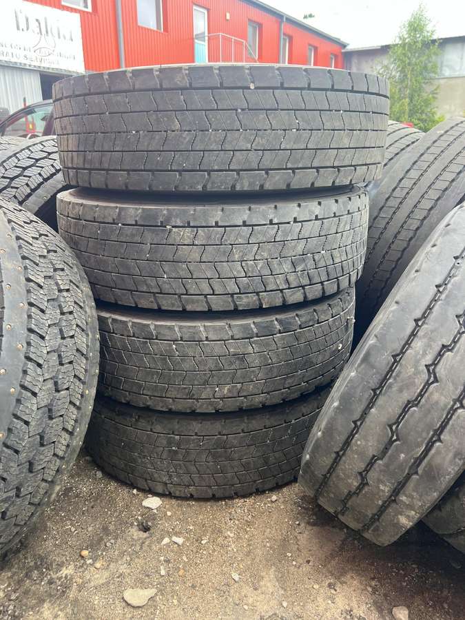 Continental, всесезонные 275/70 R22,5