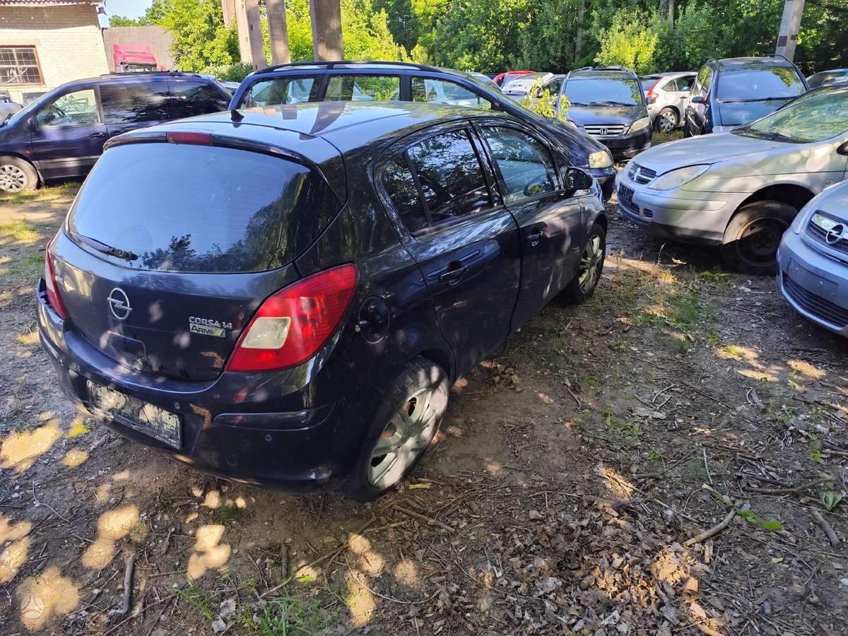 Opel Corsa for parts