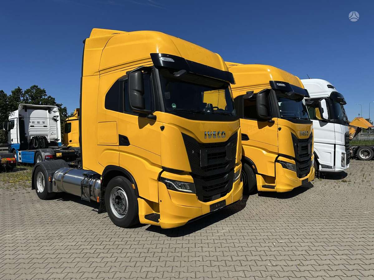 Iveco Stralis LNG 460, 2 miegamosios vietos