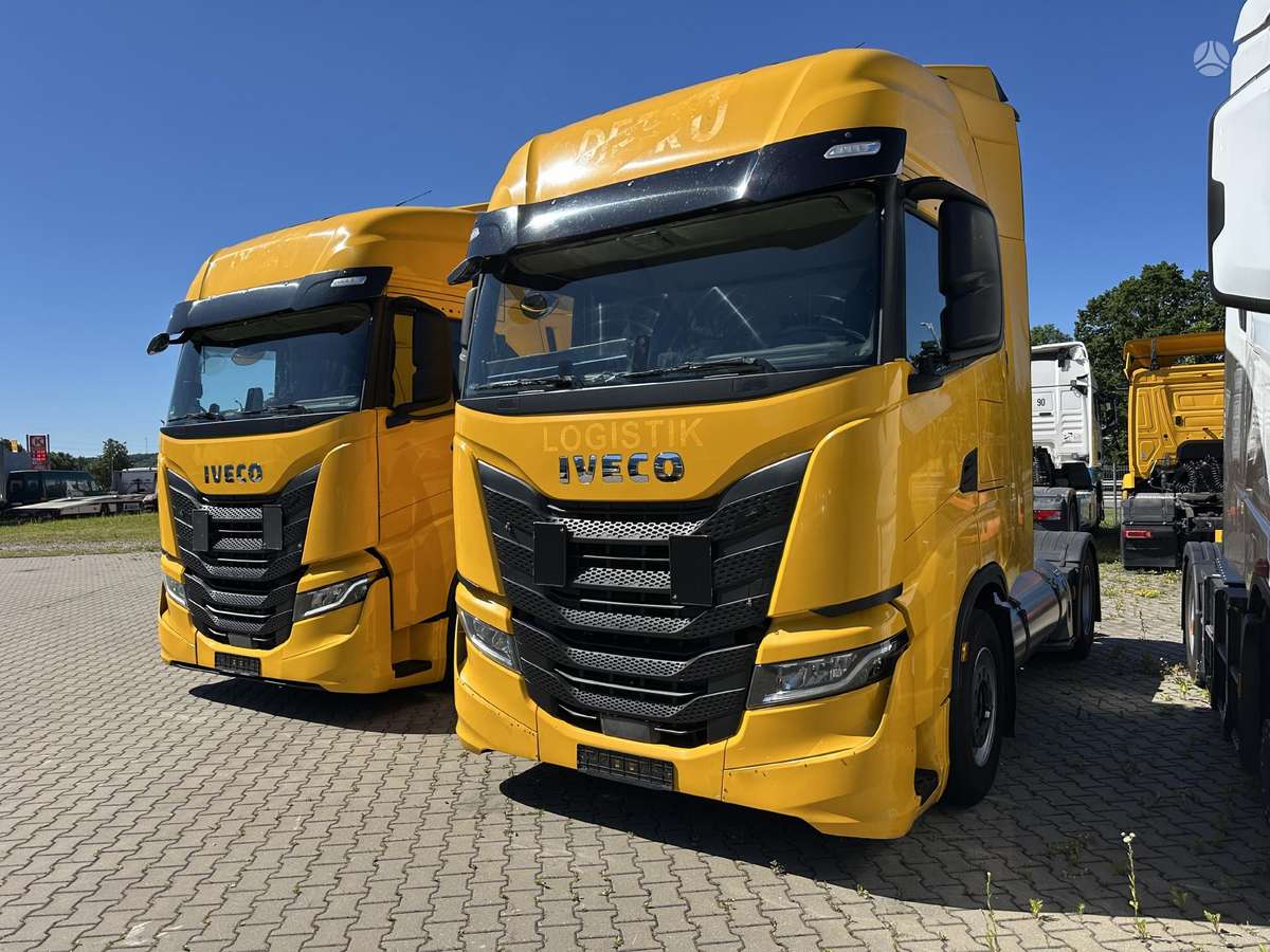 Iveco Stralis LNG 460, 2 miegamosios vietos