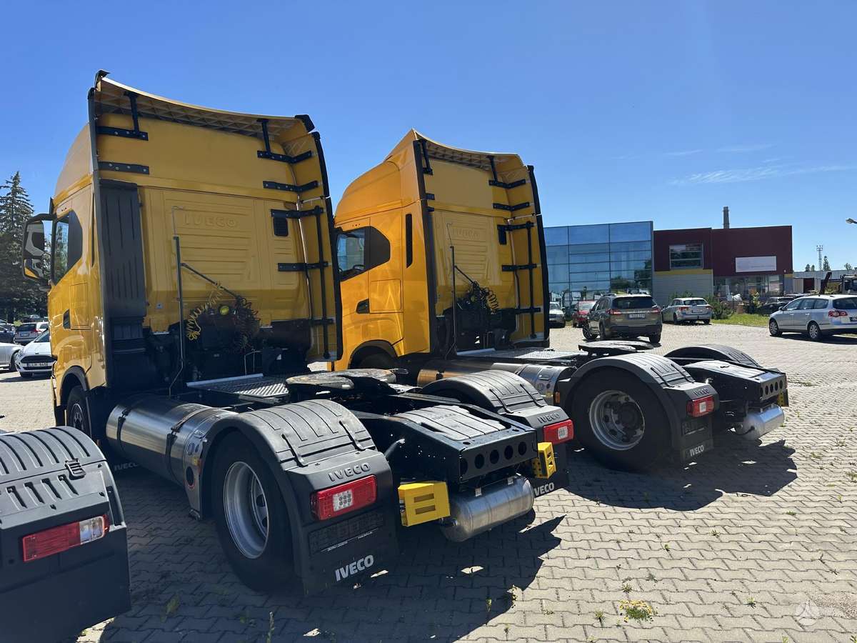 Iveco Stralis LNG 460, 2 miegamosios vietos