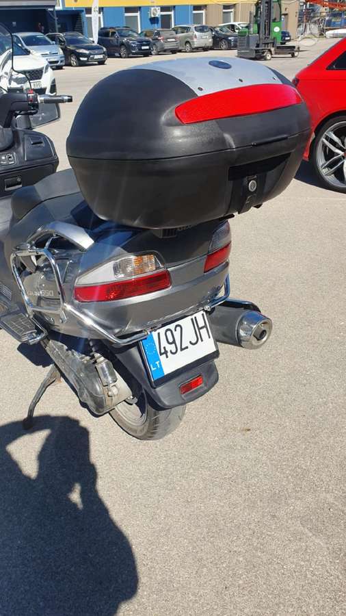 Suzuki Burgman 650cc, scooters / mopeds