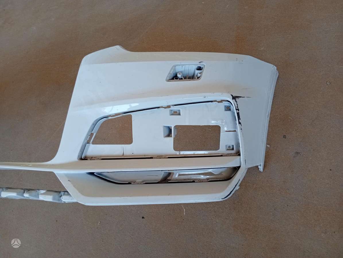 Audi Q3 bamperiai, žibintai