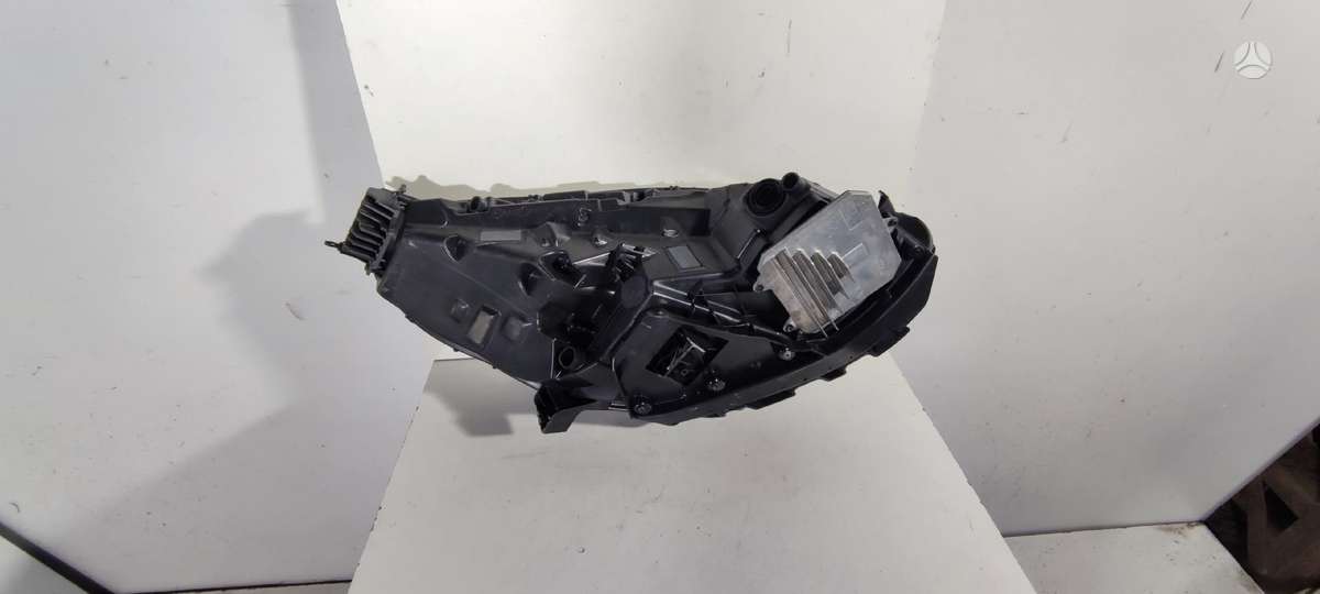 Tesla Model 3, 107737500C, lights