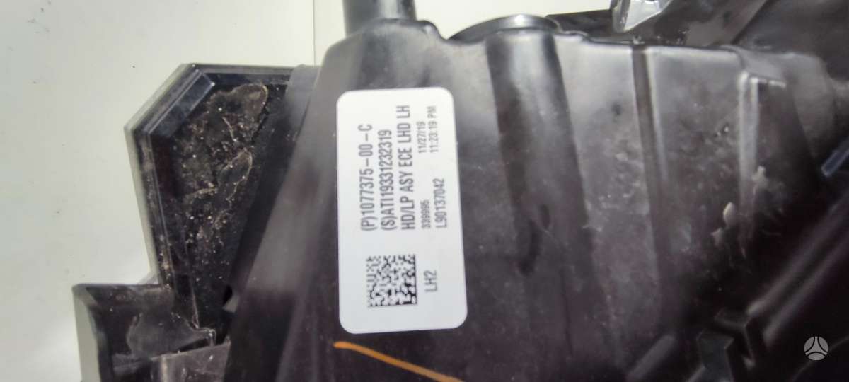 Tesla Model 3, 107737500C, фары
