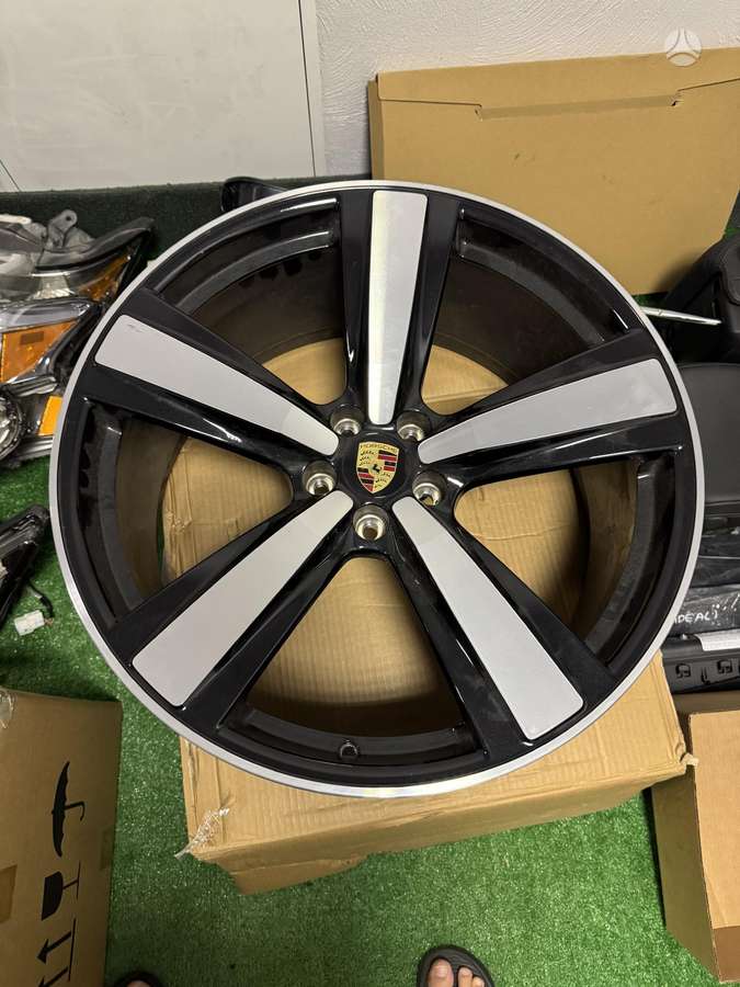 Porsche MACAN RS SPYDER, легкосплавные , R21