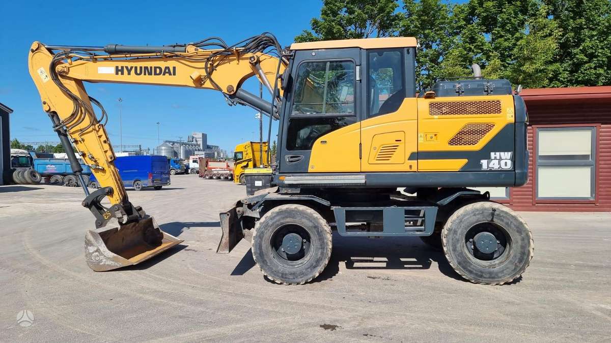 Hyundai HW 140, ekskavatoriai