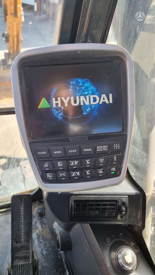 Hyundai HW 140, ekskavatoriai