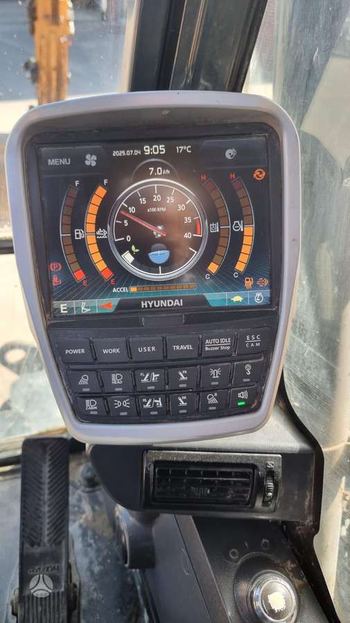 Hyundai HW 140, ekskavatoriai