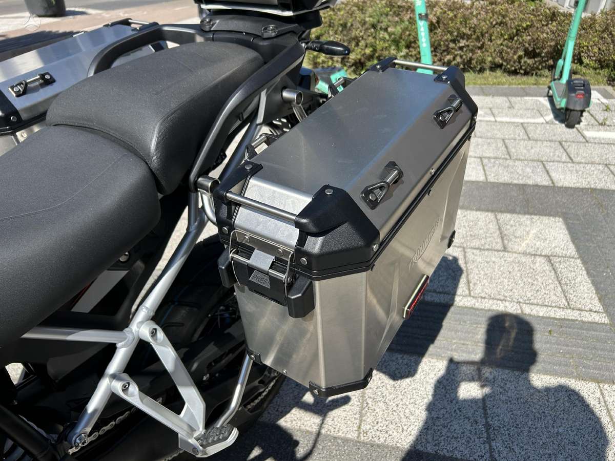 Triumph Tiger 888cc, enduro / adventure