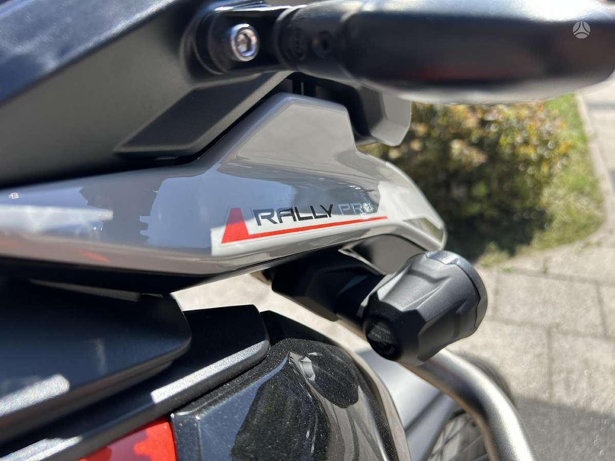 Triumph Tiger 888cc, enduro / adventure