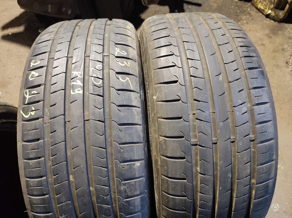 Continental, summer 235/40 R19
