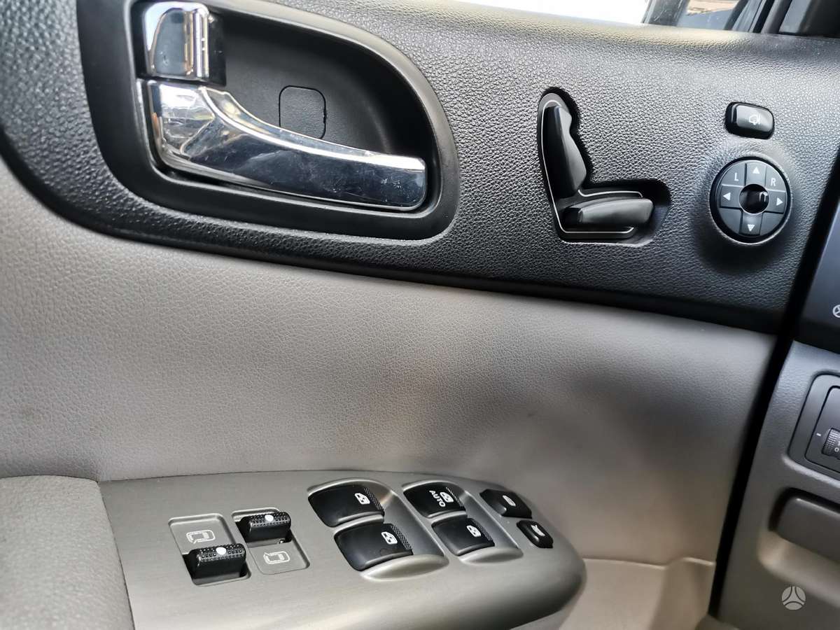 Kia Carnival, 2.9 l., Минивэн