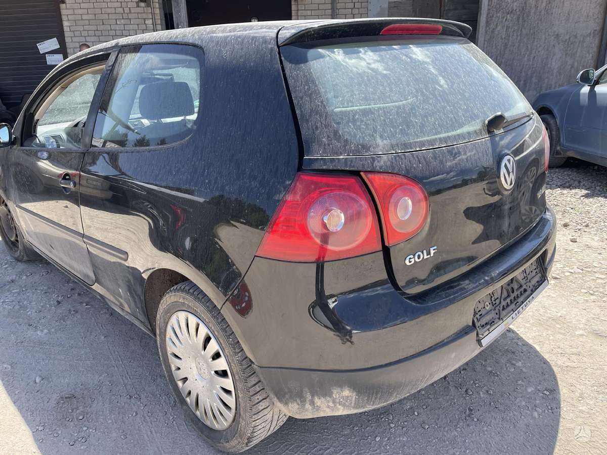 Volkswagen Golf dalimis