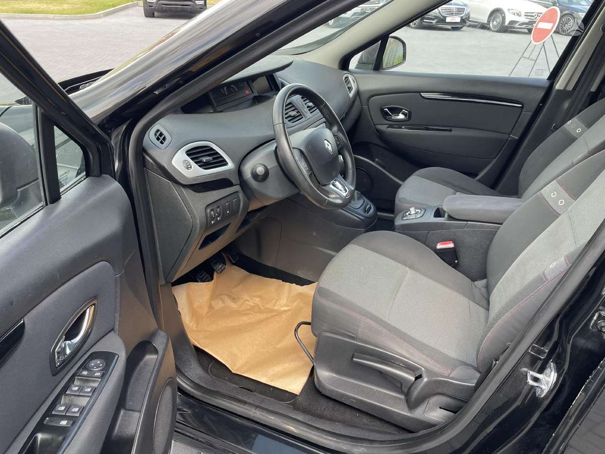 Renault Scenic 2013 — photo 13