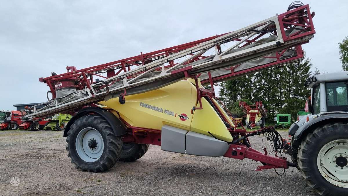 Hardi COMMANDER 6600L, 36m., разбрызгиватели