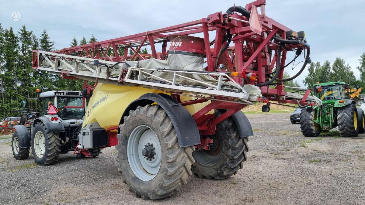 Hardi COMMANDER 6600L, 36m., разбрызгиватели