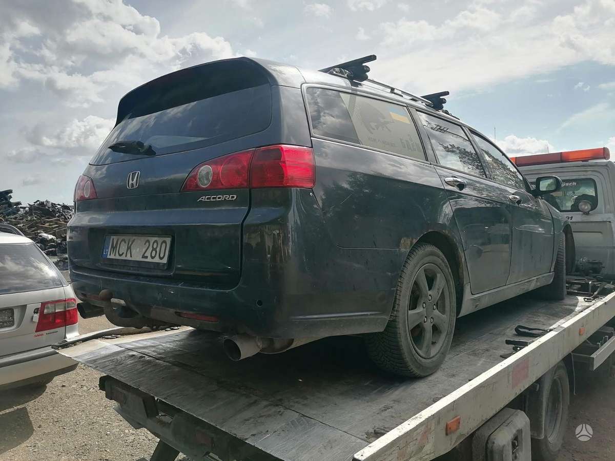 Honda Accord Dalimis kauno r
