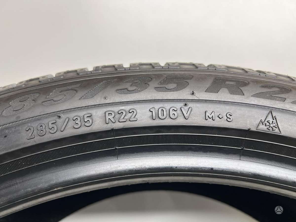 Pirelli Scorpion Winter 98% 2022m, winter 285/35 R22