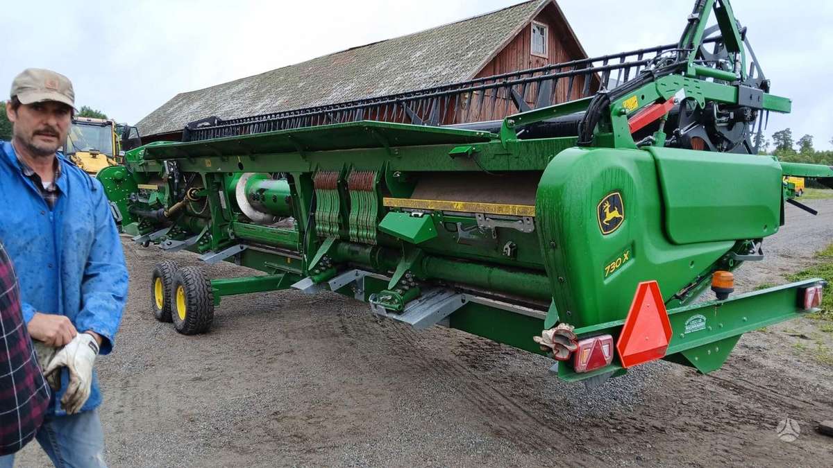 John Deere S780I, combine harvesters