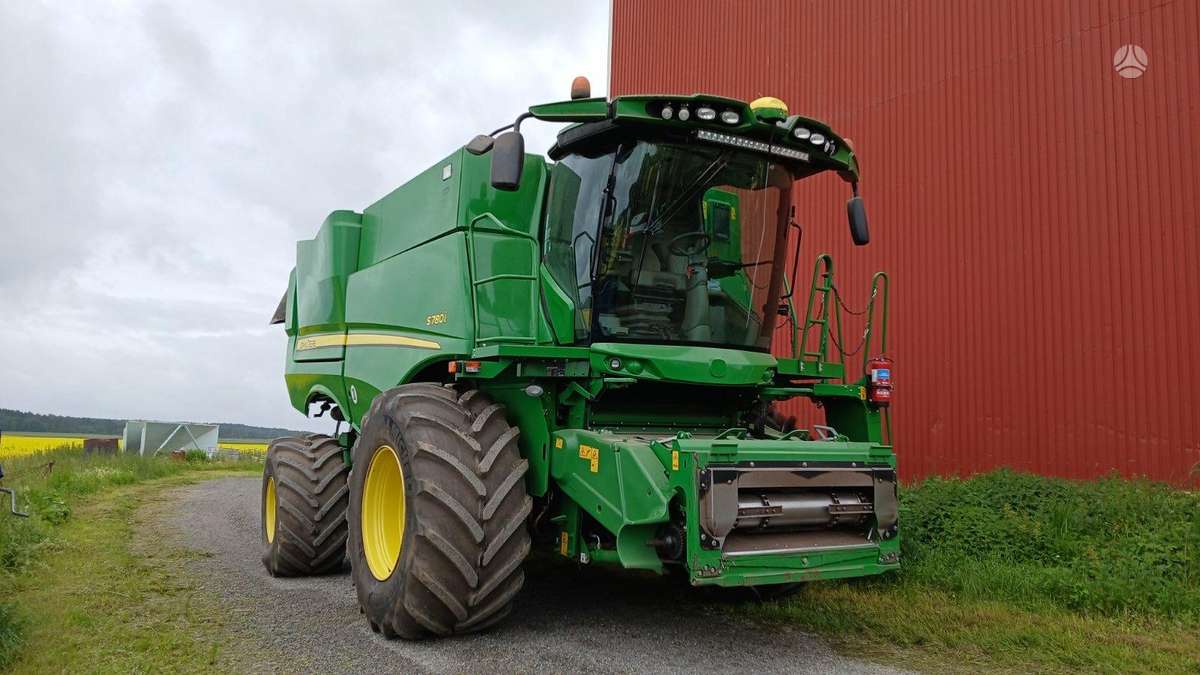 John Deere S780I, combine harvesters