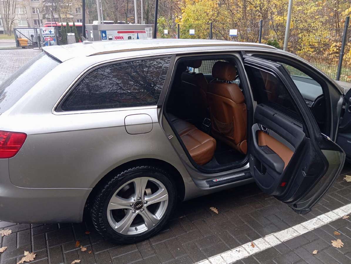 Audi A6, 3.0 l., universalas