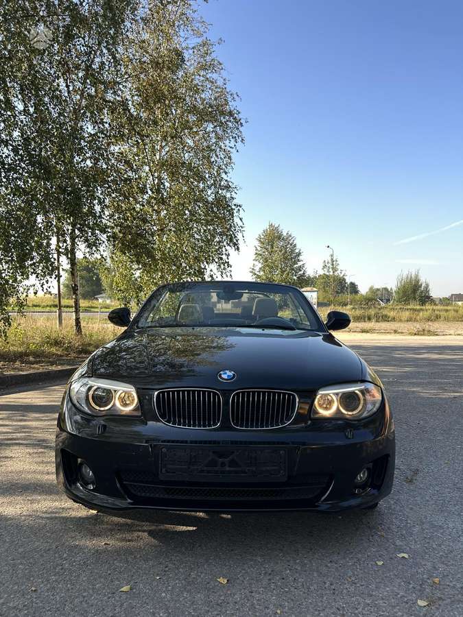 BMW 118, 2.0 l., convertible