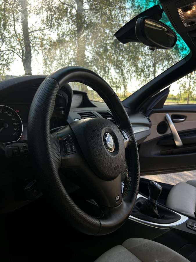 BMW 118, 2.0 l., convertible