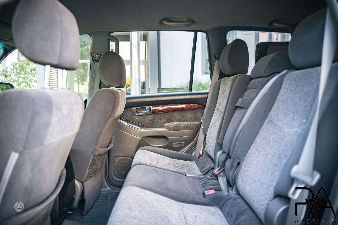Toyota Land Cruiser - 9