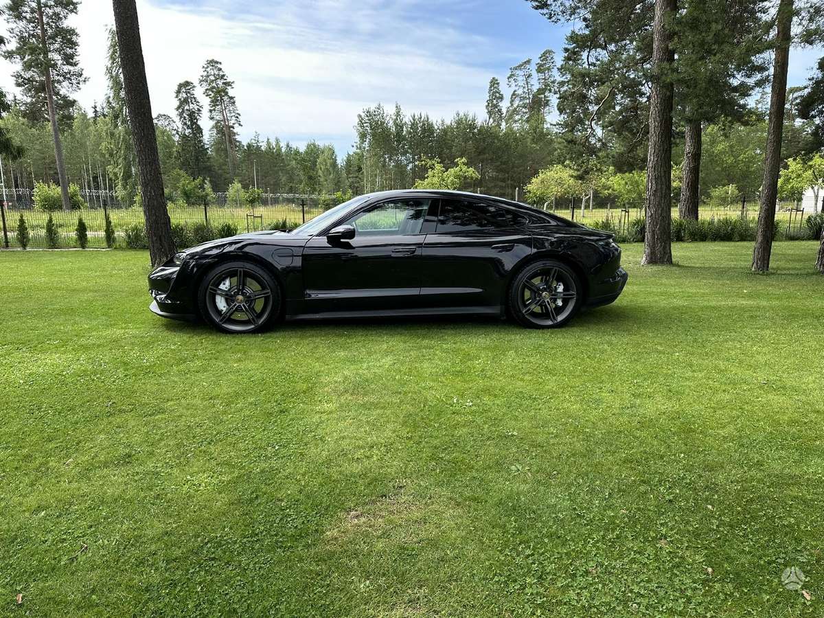 Porsche Taycan - 2