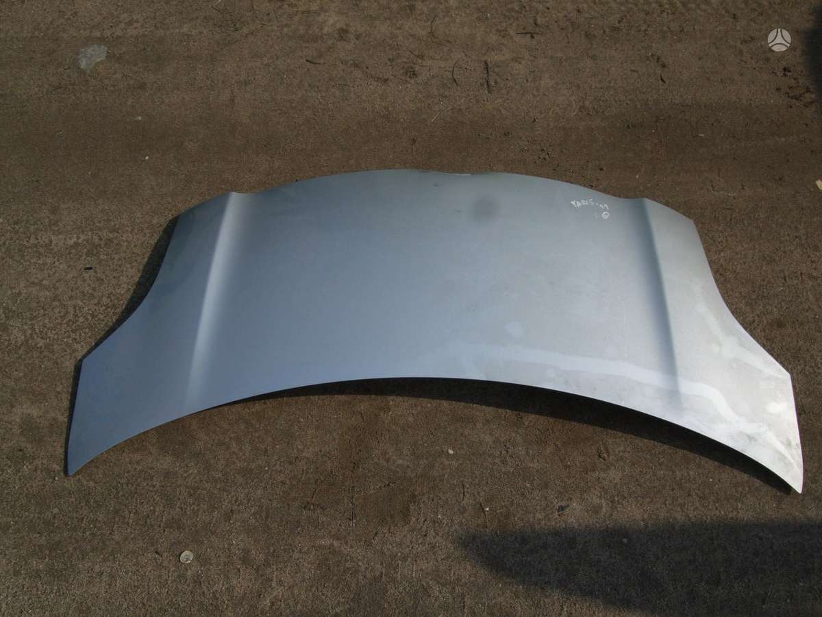 Toyota Yaris детали кузова