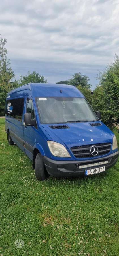 Mercedes-Benz Sprinter, passenger minibus