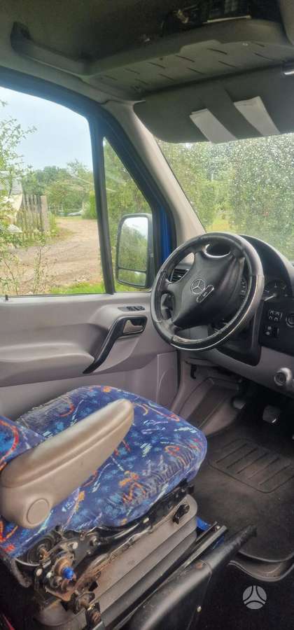 Mercedes-Benz Sprinter, passenger minibus