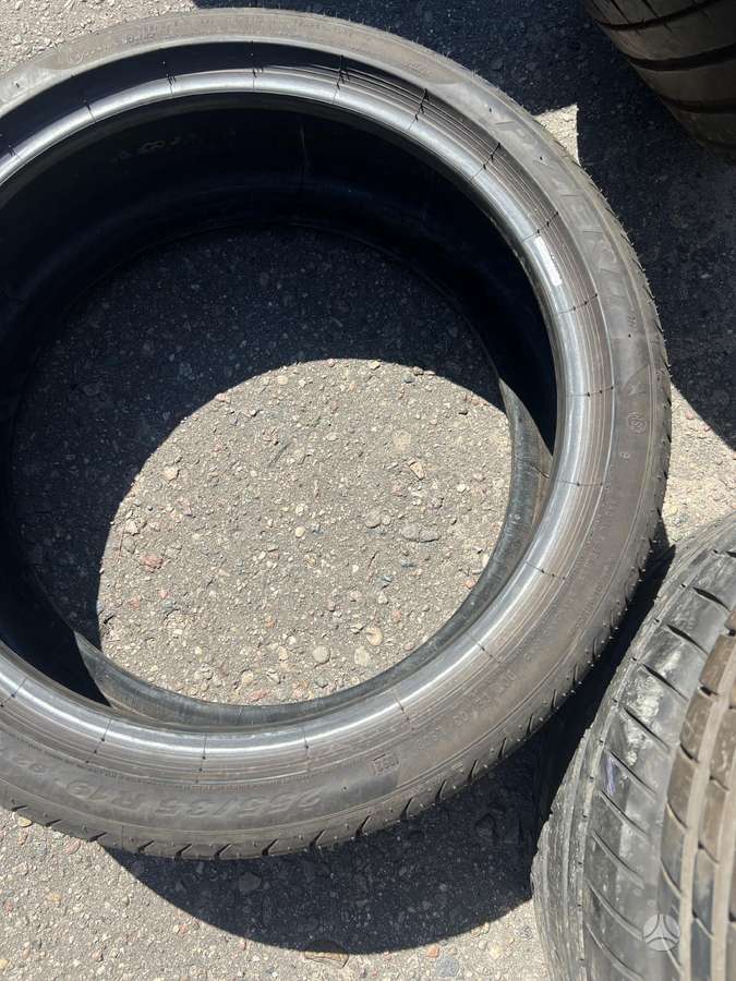 Pirelli P zero, vasaras 255/35 R19