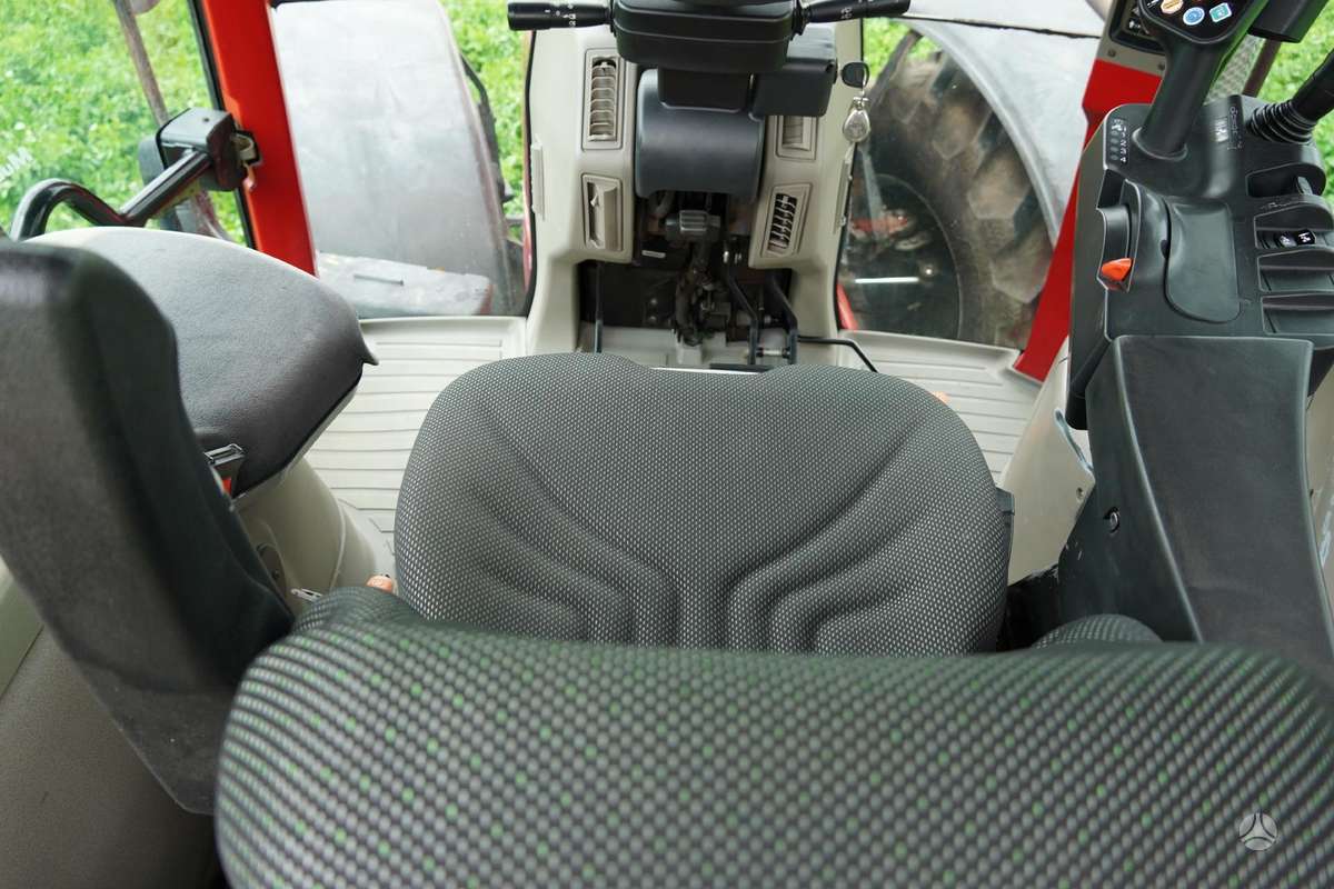 Case-IH Puma 210, tractors