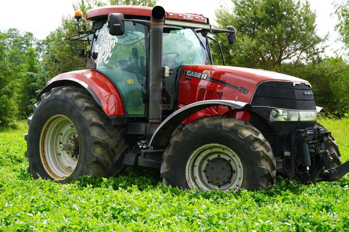 Case-IH Puma 210, tractors