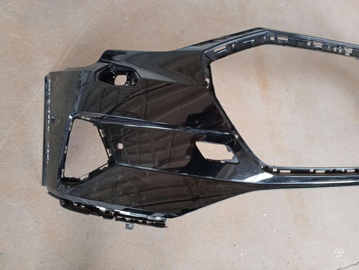 Audi e-tron hood (front, rear), bumper reinforcement, bumpers