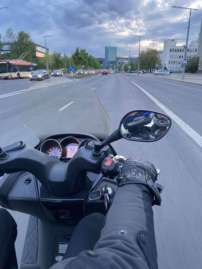 Kymco Downtown 300cc, мотороллеры / мопеды