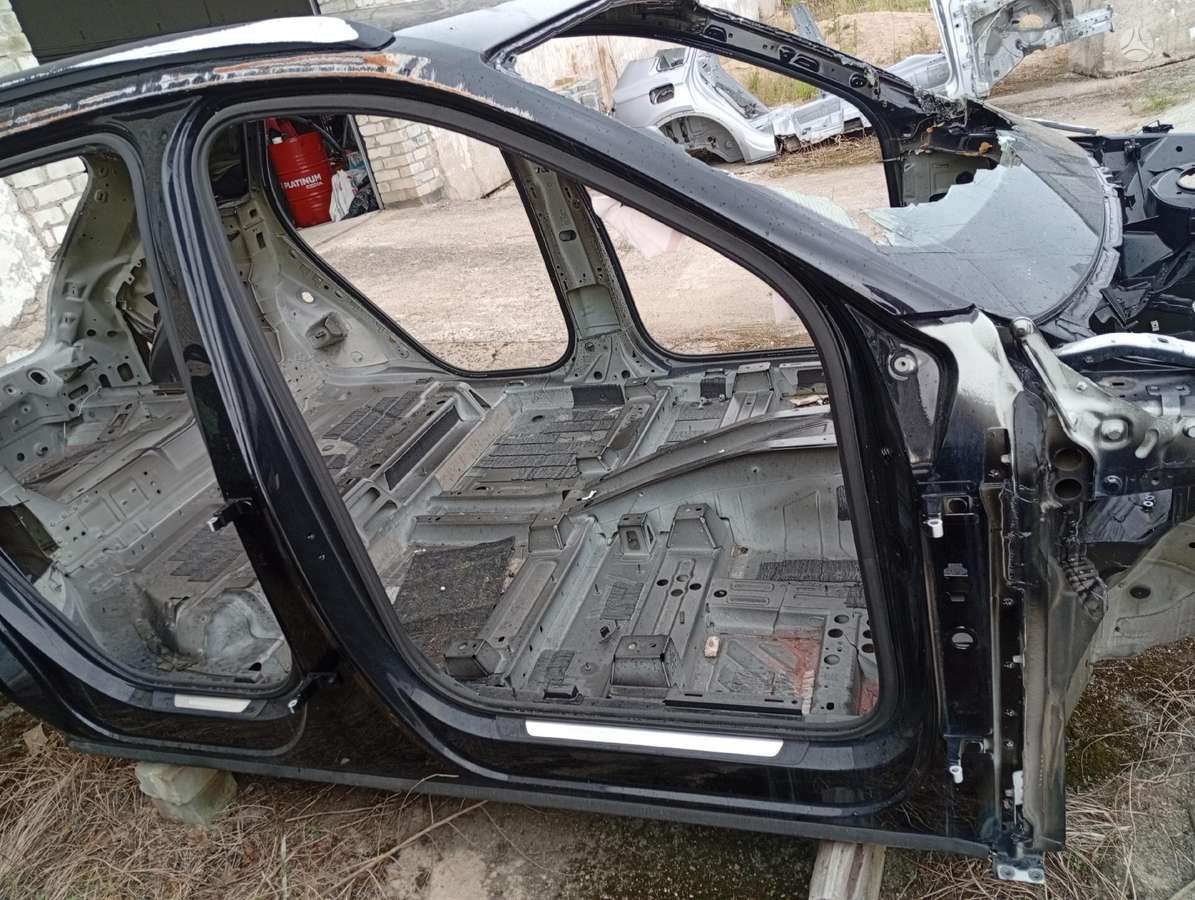 Audi e-tron frame rails (fornt, rear)