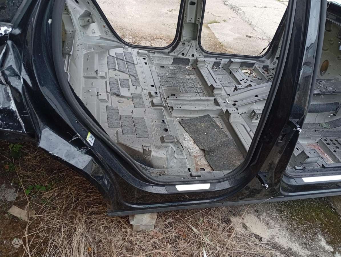 Audi e-tron frame rails (fornt, rear)