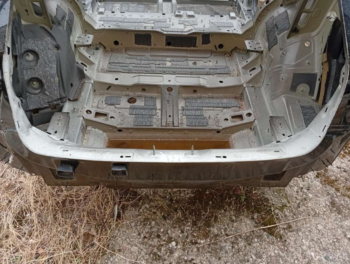 Audi e-tron lonžeronai (priekiniai, galiniai)