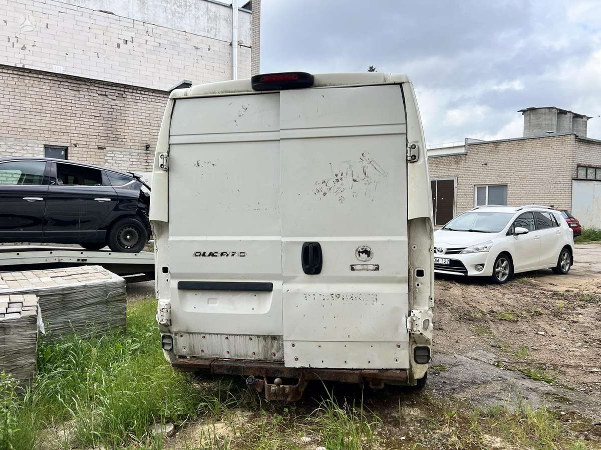 Peugeot Boxer, preču