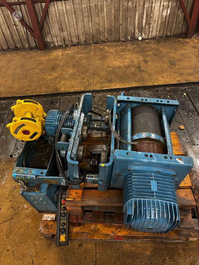 Demag 2,5t, vertikalūs keltuvai