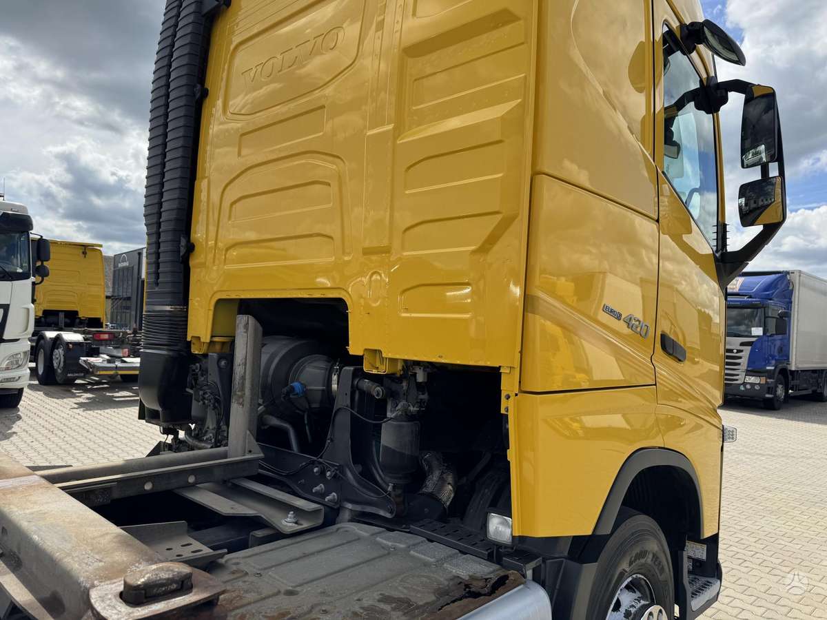 Volvo FH13.420 2UNITS, шасси